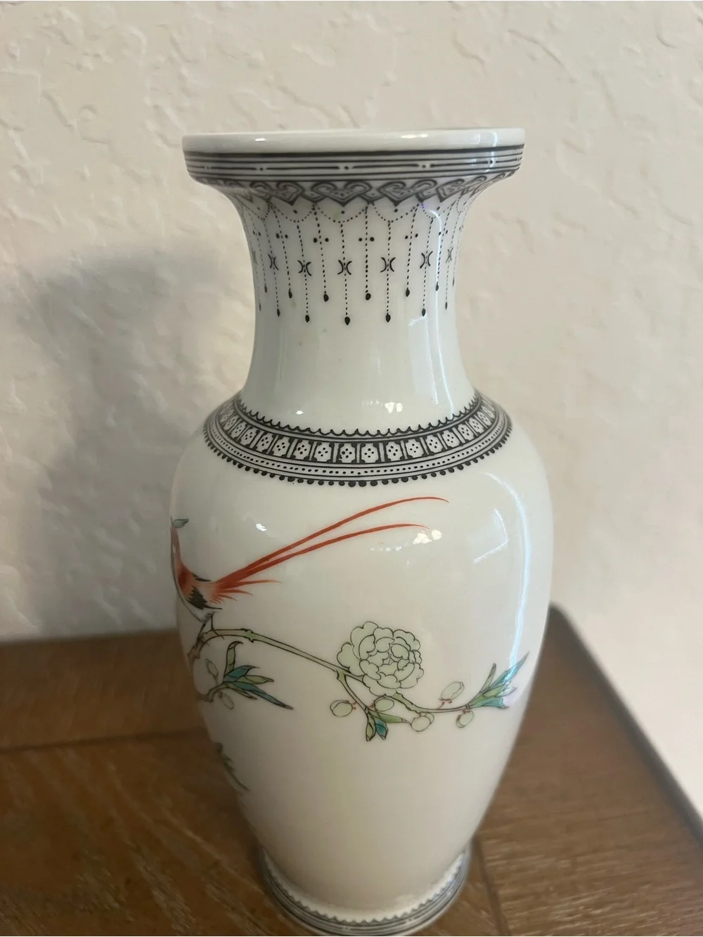N/A elegant porcelain